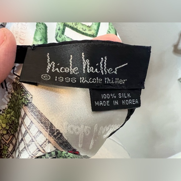 90s silk large scarf 100% silk Nicole Miller - Picture 7 of 8